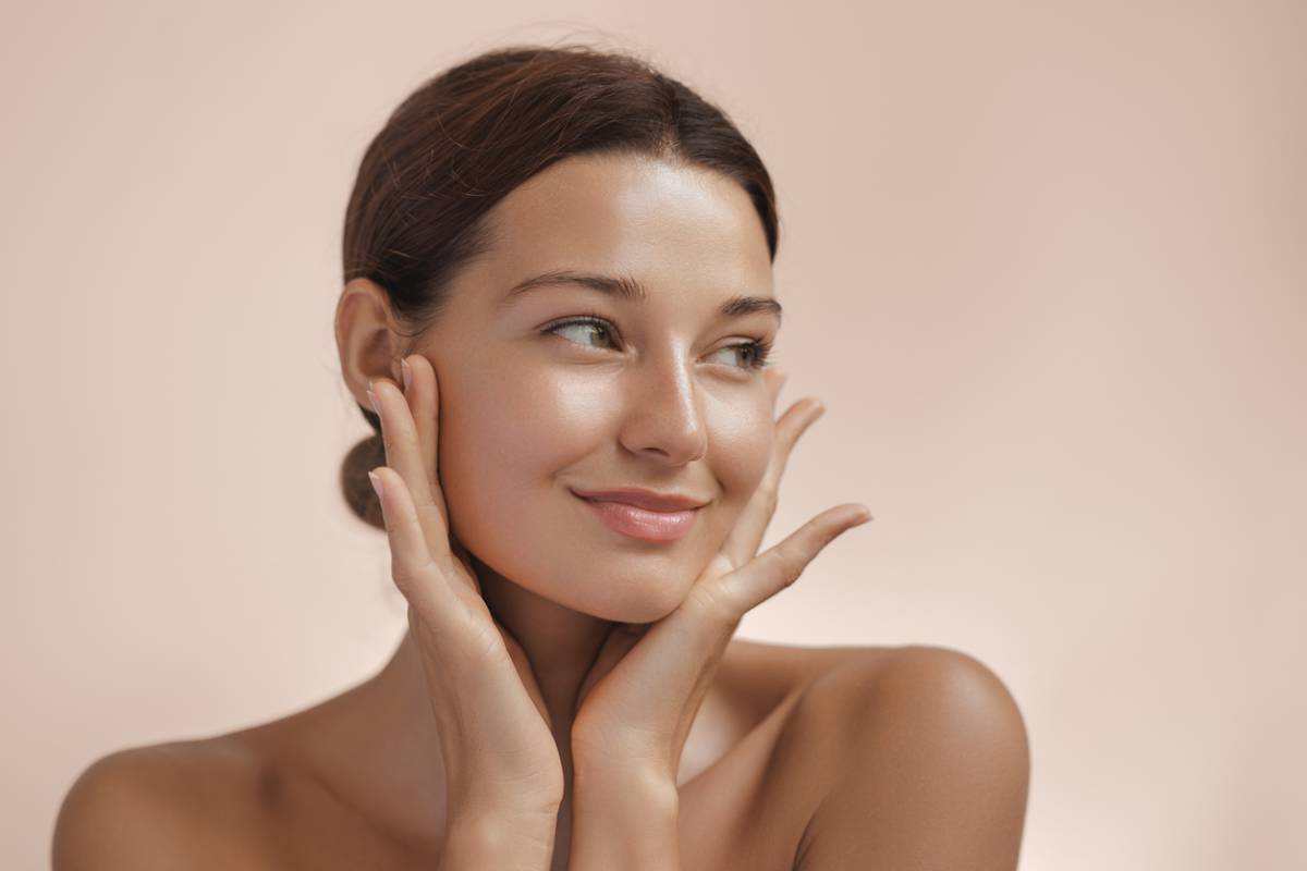 Featured image for How Long Do Results from Non-Surgical Facelifts Last?